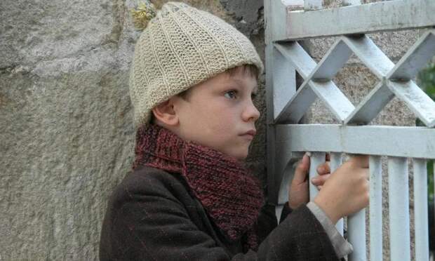 Что нужно детям из детских домов: что можно и нельзя дарить