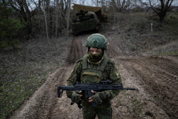 Авиабазу в труху, солдатам промывают мозги: новости СВО к вечеру 18 января