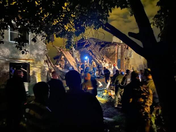 Повреждённый взрывом дом под Ельцом снесут