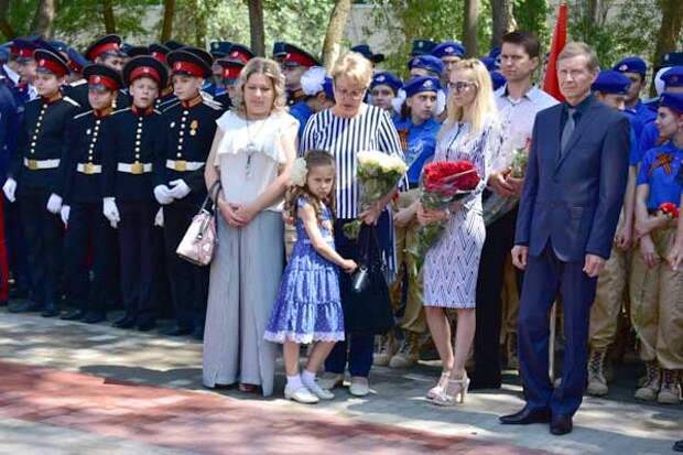 Жены и семьи героев. Семьи российских летчиков.