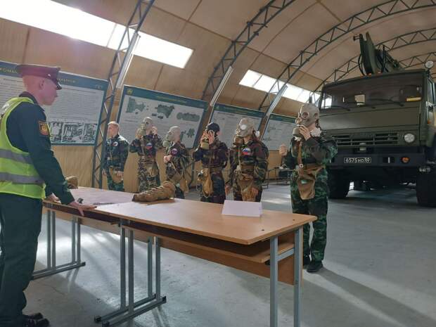 Воспитанники социальных учреждений Нижегородской области приняли участие в военно-патриотической игре «Зарница»