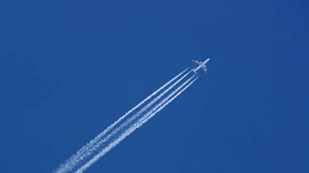 В аэропортах Внуково и Шереметьево введены временные ограничения на полёты