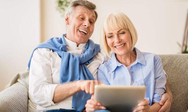 В чужую семью без своего устава: 9 правил, как жить мирно с родителями и взрослыми детьми