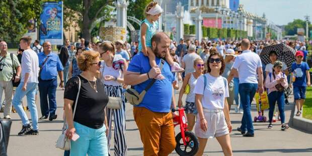 Семейный фестиваль на ВДНХ за полдня привлек более 90 тыс человек. Фото: mos.ru