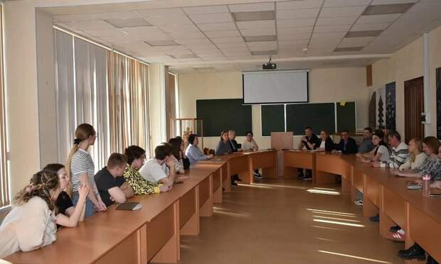 Студентов САФУ посвятили в секреты сохранения северных шедевров деревянного зодчества