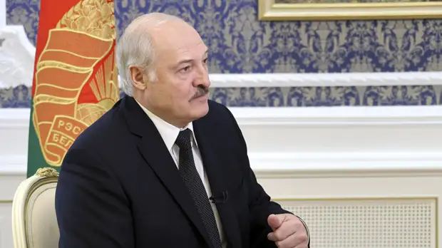 Лукашенко заявил об отсутствии у Белоруссии намерения нападать на Польшу