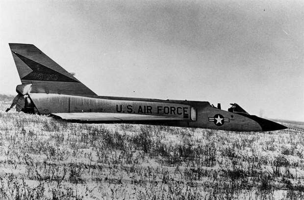 Cornfield Bomber, бомбардировщик кукурузного поля