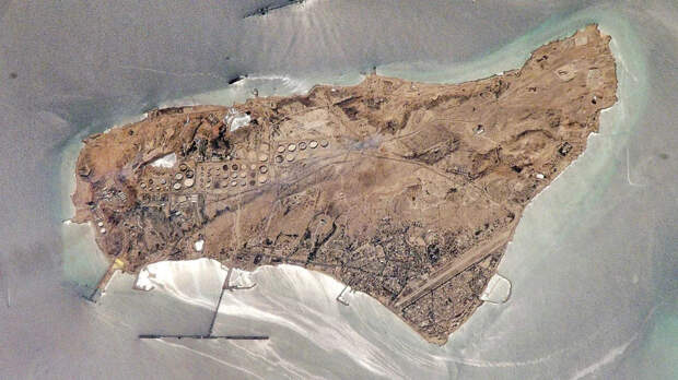 Эксперт Игорь Юшков: "Ирану выгодно, чтобы Трамп завяз на острове Харк"