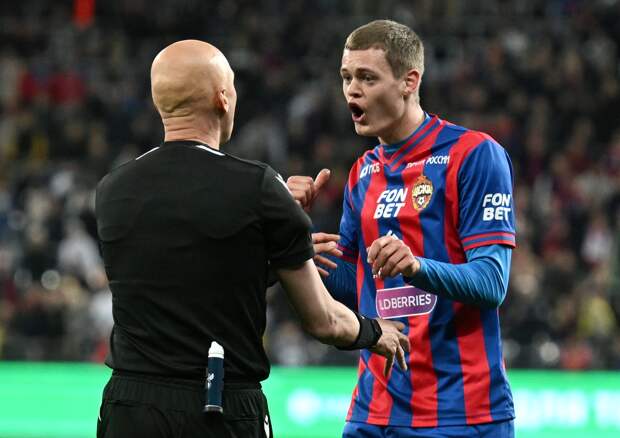 Стали известны подробности задержания пьяного футболиста ЦСКА в музыкальной школе