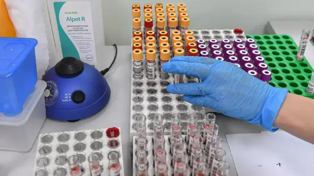 Вирусолог оценил ситуацию с COVID-19