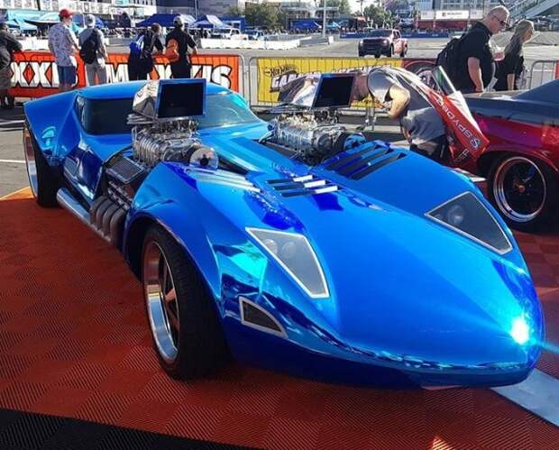 Автомобили на тюнинг-шоу SEMA 2018
