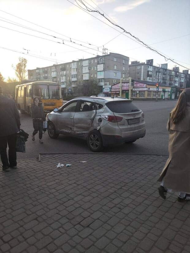 ДТП на пушке в Макеевке вчера вечером https://t.me/webmoney_dn/321065