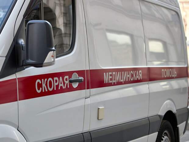 В Москве школьница, не раз убегавшая из дома, разбилась, спускаясь с пятого этажа по простыням