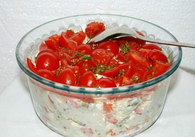 Фото к рецепту: Салат красная шапочка. 