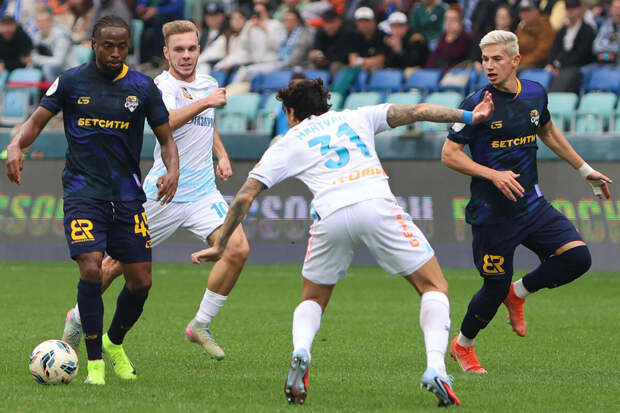 Тренер Билялетдинов: "Сочи" может лишить "Зенит" чемпионства