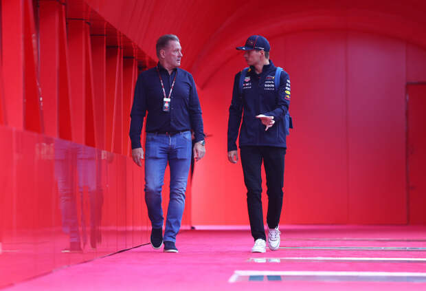 «Нужно было слушать Макса!». Йос Ферстаппен – о критике новых правил