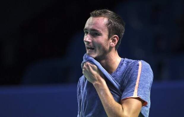 Медведев выиграл турнир в Софии