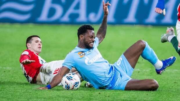 Первый тренер Соболева унизил конкурента россиянина: «Приехал заработать деньги — рисуется и ходит пешком»