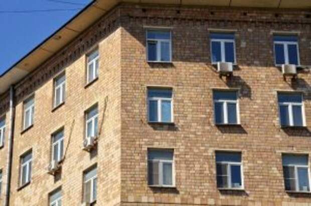 Сотрудники «Жилищника» провели рейды по безопасности в жилых домах. Фото: Анна Быкова