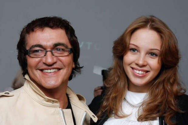 Телеведущий Дмитрий Дибров официально развелся