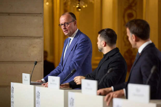 Мерц потребовал от Зеленского отправлять украинцев в армию, а не в Европу