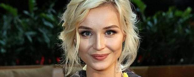 Полина Гагарина травмировалась на концерте в Челябинске