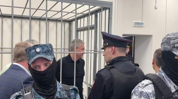 Суд приговорил к 13 годам колонии экс-замминистра Минобороны Тимура Иванова