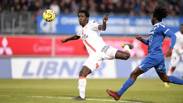 СМИ: «Спартак» и ЦСКА интересуются футболистом «Нима»