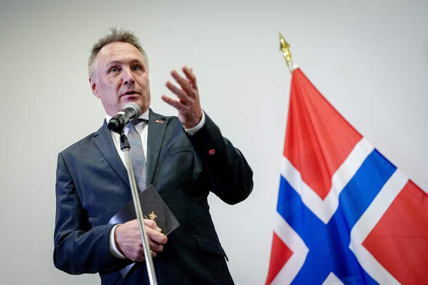 Глава МО Норвегии Сандвик: у России не будет шансов в войне против НАТО