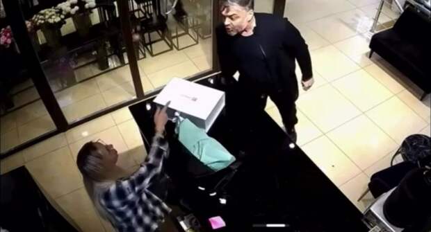 Конфликт в цветочном магазине в Махачкале