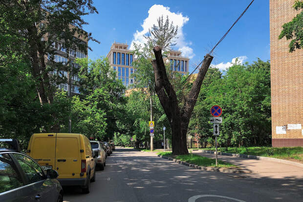 Фото и гифки непарадной Москвы