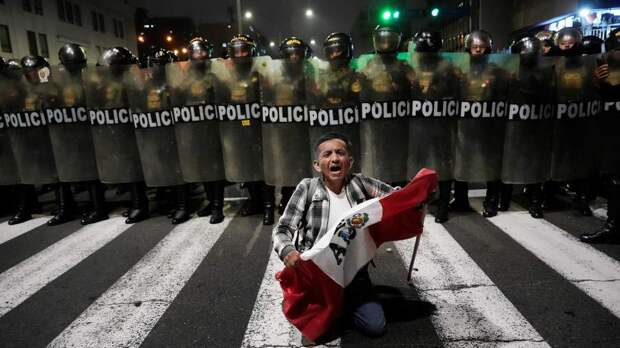 Режимный ответ: поможет ли введение ЧС остановить протесты в Перу