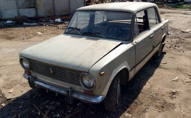 Автомобили, которые нашли во время сноса московских гаражей barn find, авто, автомир, автомобили, гараж, находка, олдтаймер, ретро авто