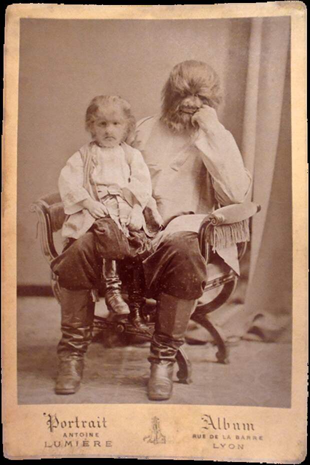 Фёдор со своим отцом Адрианом.