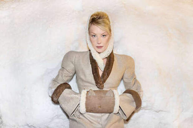 «КП»: режиссер Рената Литвинова вернулась в Россию, чтобы навестить мать