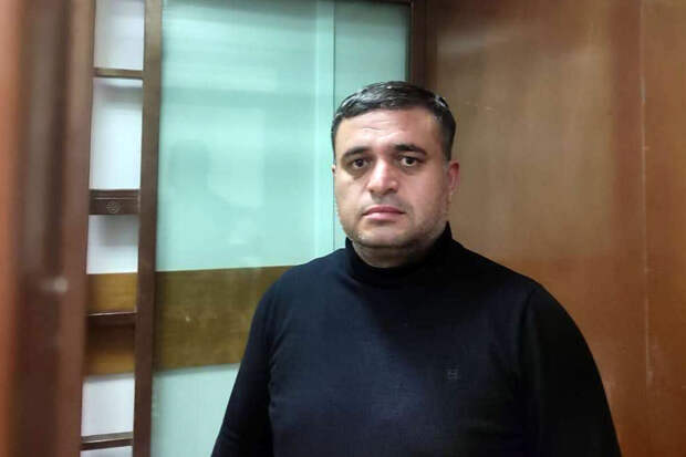 Полицейского отправили под домашний арест по делу о взятке главреду канала "Сапа"