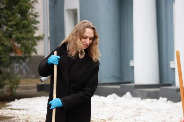 Жители Новомосковска присоединились к Месячнику чистоты