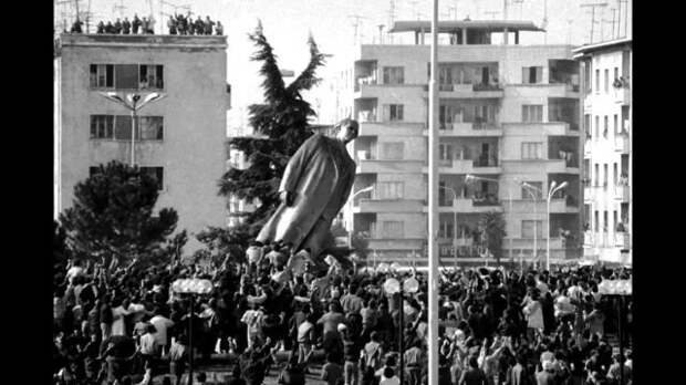 Подборка атмосферных снимков из 90-х