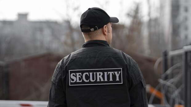 Внешность 24-летнего охранника переполошила россиянок