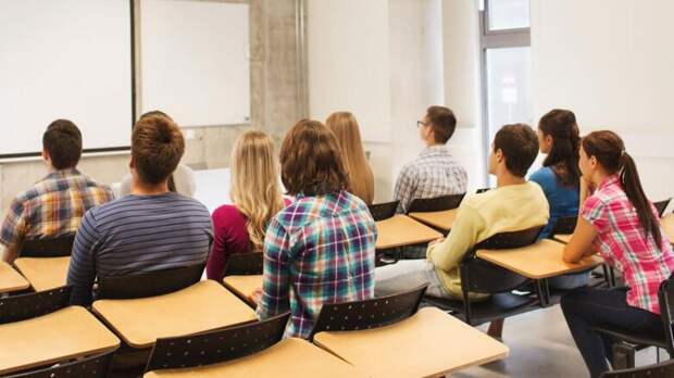 Стоимость платного обучения в вузах зависит от спроса – Минобрнауки