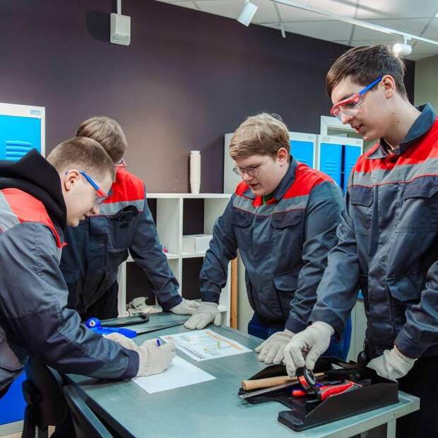 На самарском предприятии ОДК стартовал чемпионат для юных инженеров