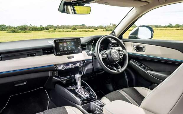 Новое поколение компактного HR-V вдохновлено стилем Range Rover