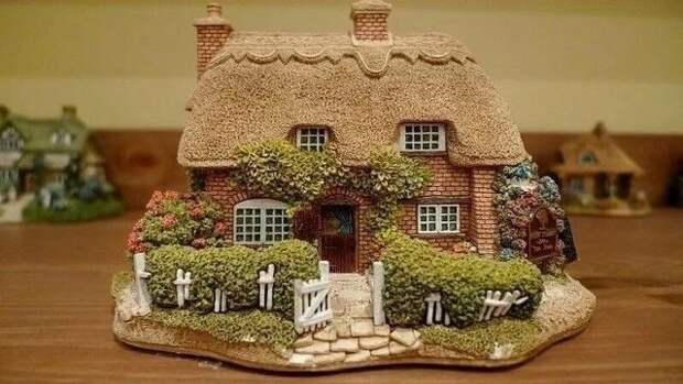 Сказочные домики из глины: красивые идеи