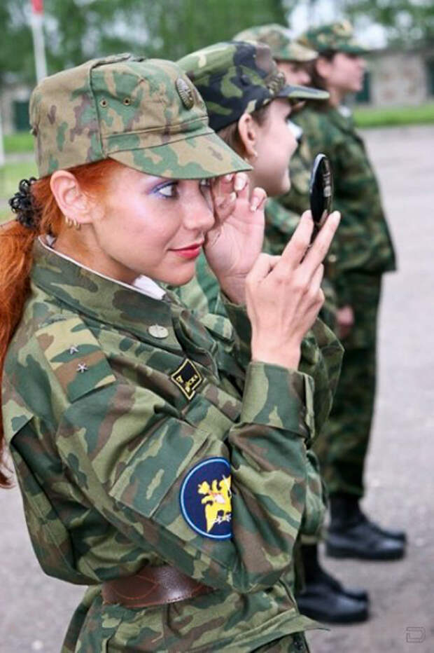 http://ic.pics.livejournal.com/avassar/17058899/338156/338156_original.jpg