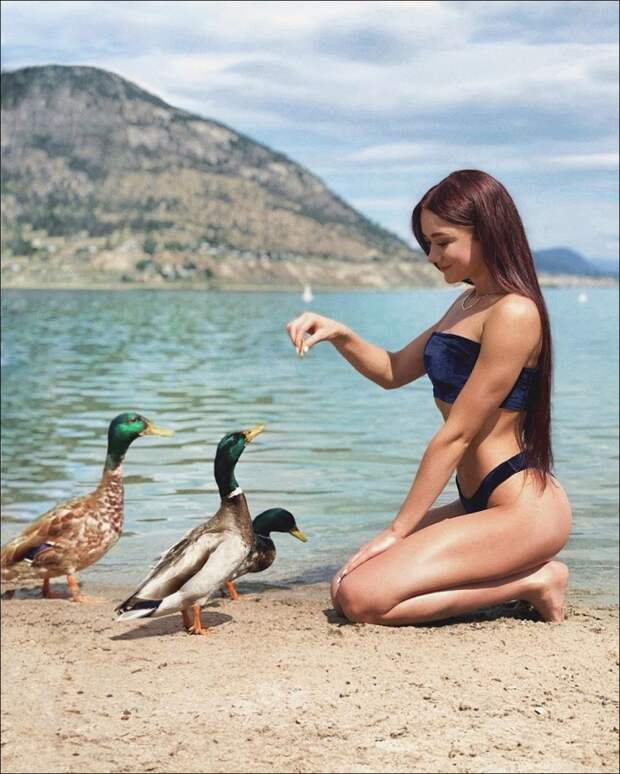 Летние девушки