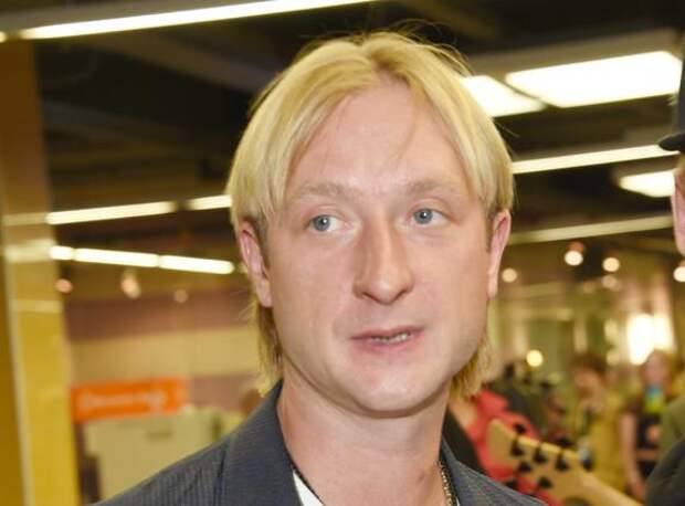 Плющенко заявил, что экс-фигурист Тарасенко проходит подготовку и скоро отправится в зону проведения СВО