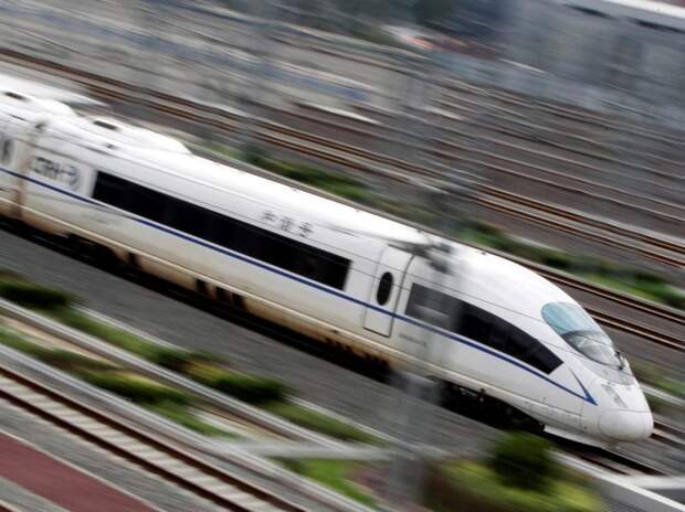 А вот Пекин-Шанхайская высокоскоростная железная дорога длиной 1318 километров вообще позволяет поездам разогнаться до крейсерской скорости в 380 км/ч. 35 млрд. долларов — вот сколько она стоила в мире, деньги, китай, красота, стройка