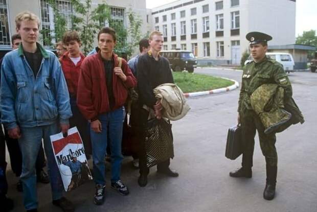 Подборка атмосферных снимков из 90-х