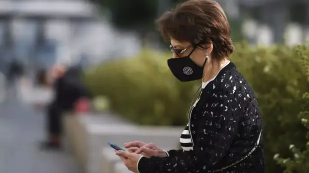 В Новгородской области обязали носить маски в общественном транспорте