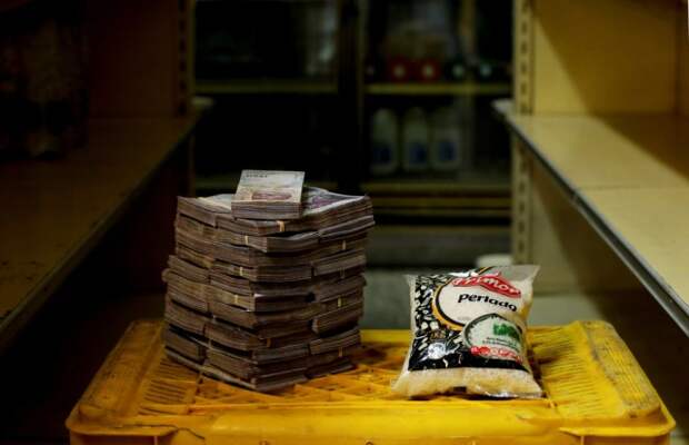 Наглядный пример стоимости продуктов в старой валюте Венесуэлы Наглядный пример стоимости продуктов в старой валюте Венесуэлы